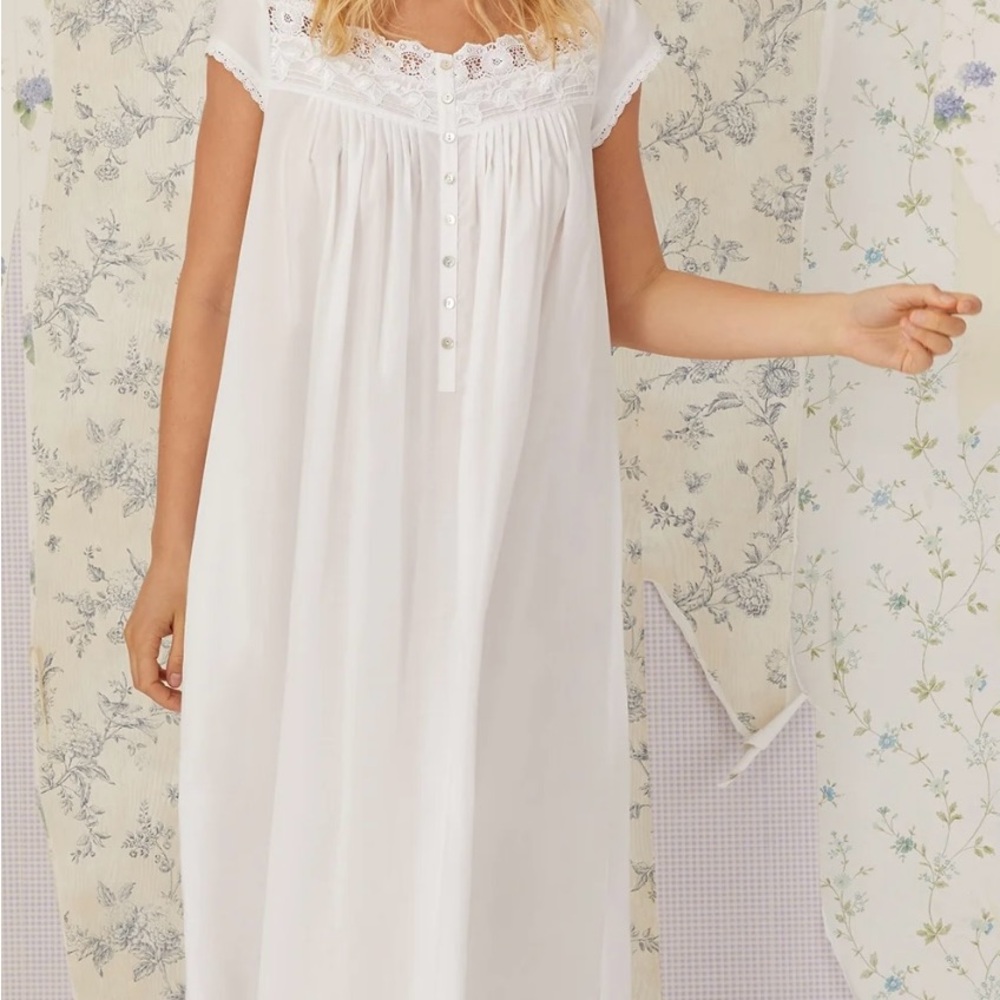Queen Anne’s Lace | Florentine Lace Cap Sleeve Night Gown